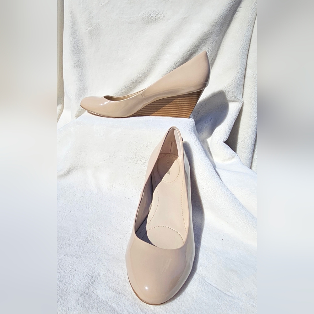 Women's Calvin Klein wedge heels size 10